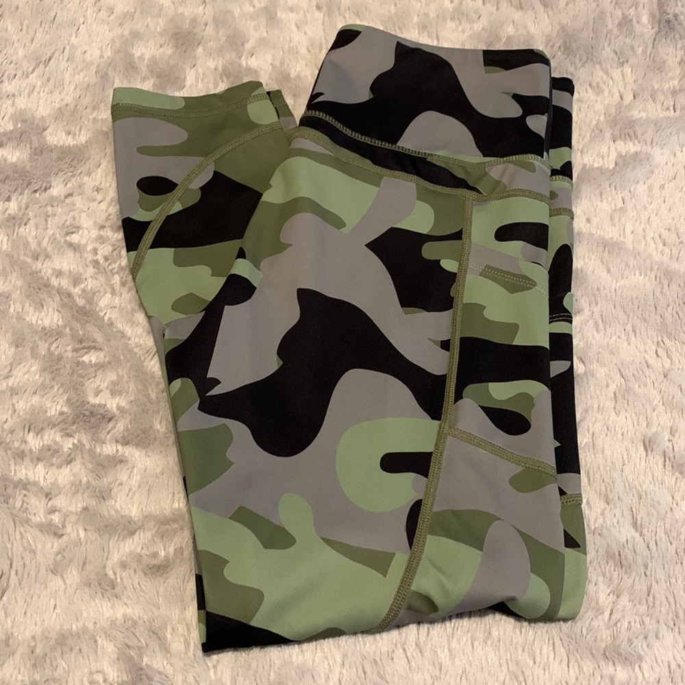 ZYIA camp leggings size 8-10